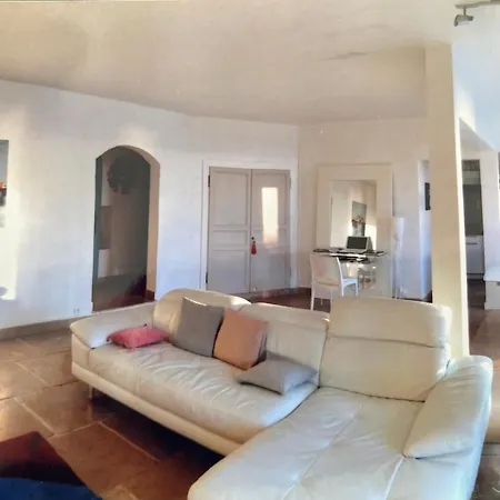 A 2 Mn De La Mer, Villas Ancone