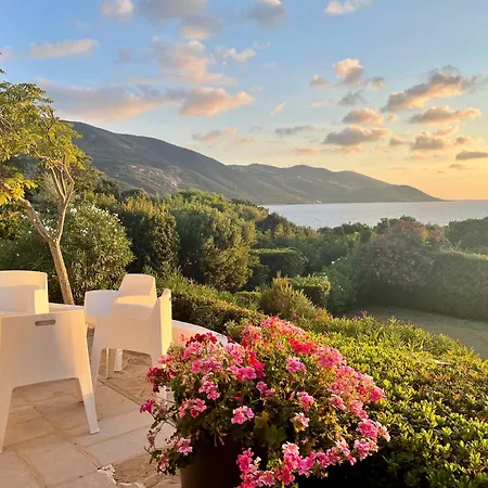 Holiday home A 2 Mn De La Mer, Ancone Calcatoggio (Corsica)